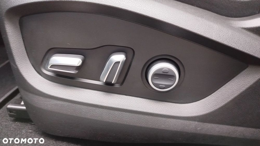Chery Tiggo 8 1.5 T-GDI Super Hybrid Prestige DCT - 16