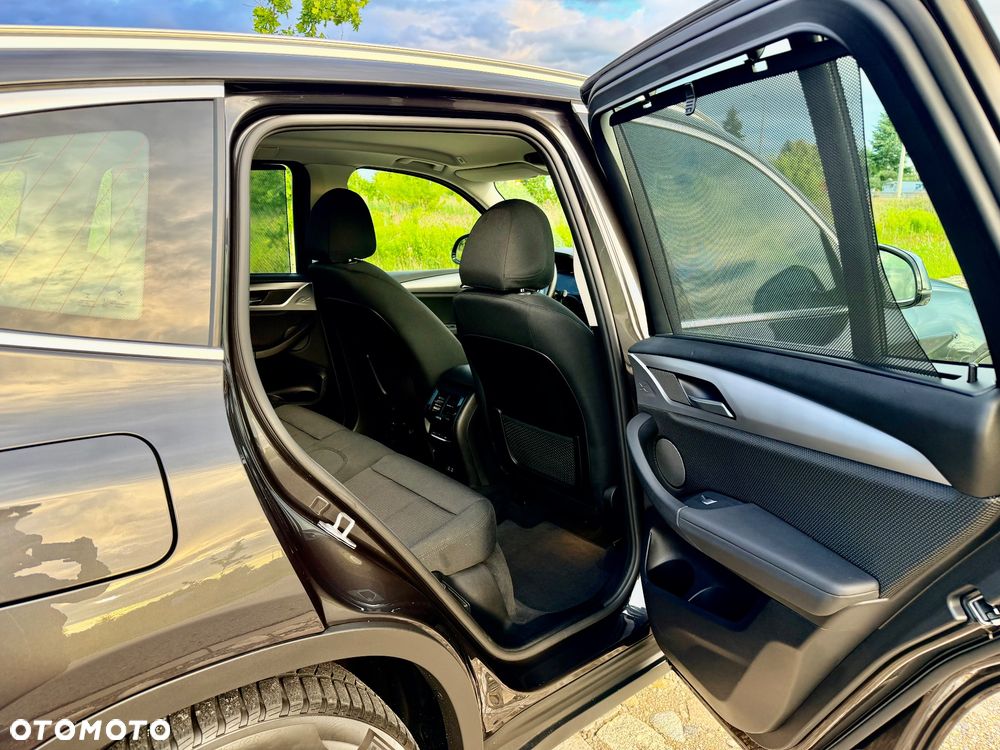 BMW X3 xDrive30e Business Edition sport - 33