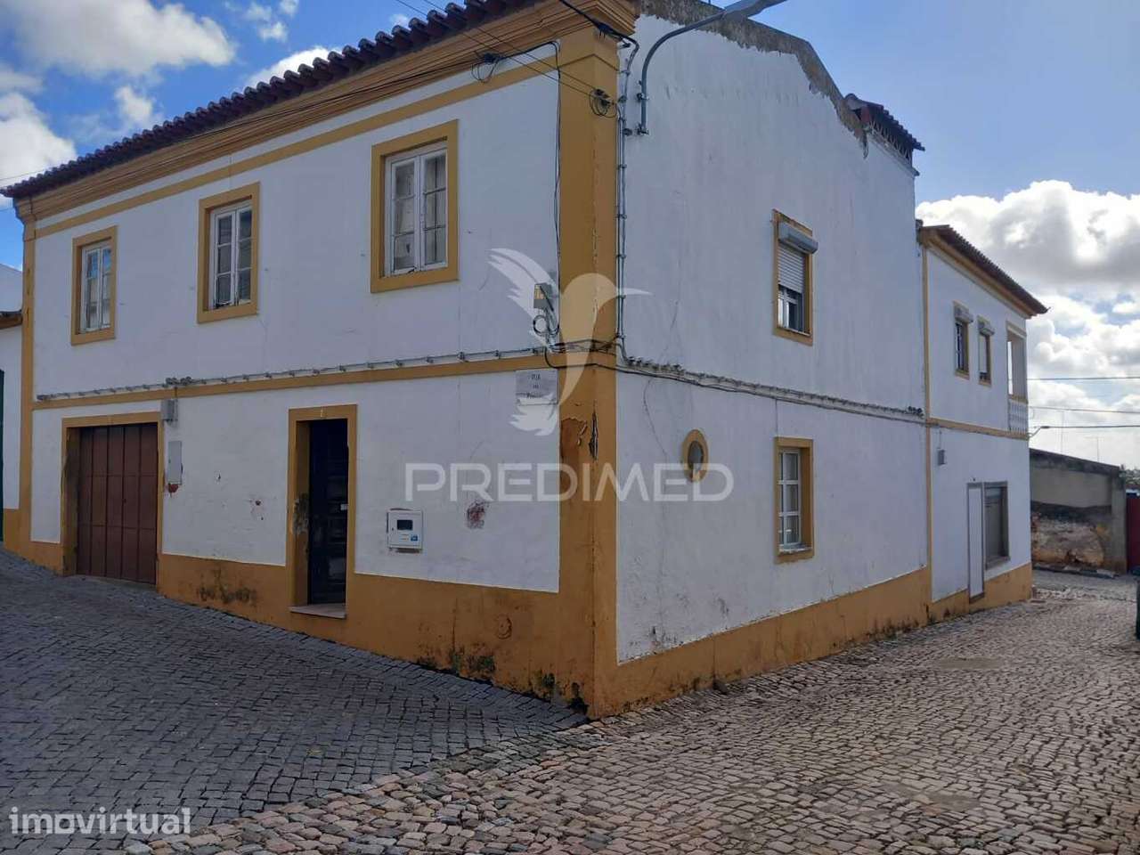 MORADIA BI-FAMILIAR T6 E COM ESPAÇO COMERCIAL - ALTER DO CHÃO - Grande imagem: 2/37
