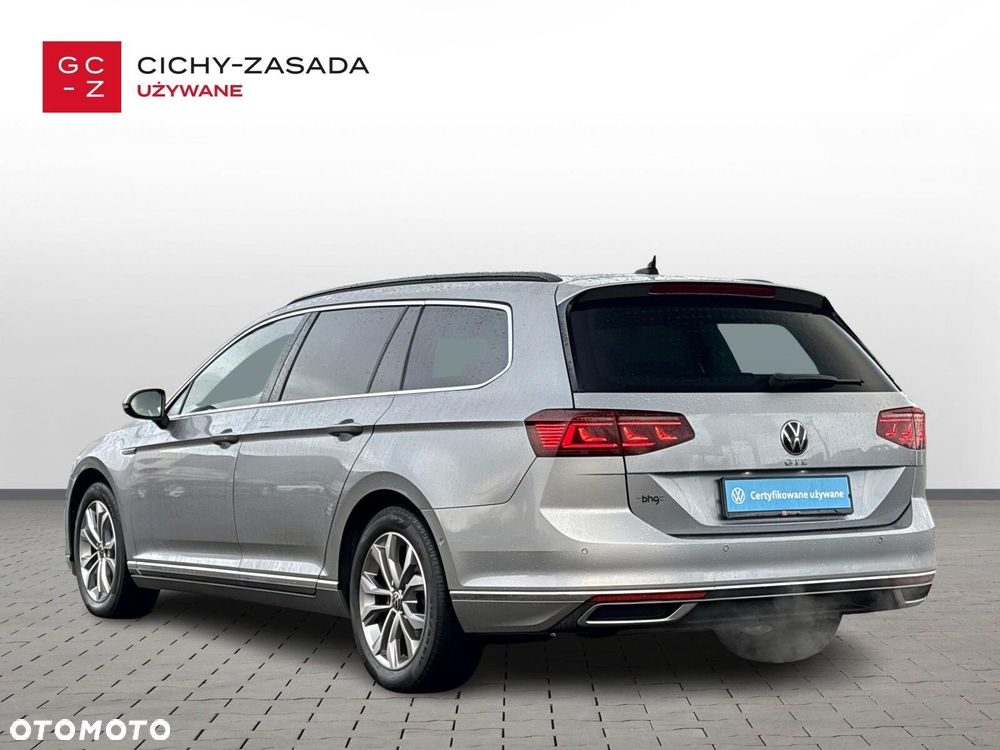 Volkswagen Passat - 3