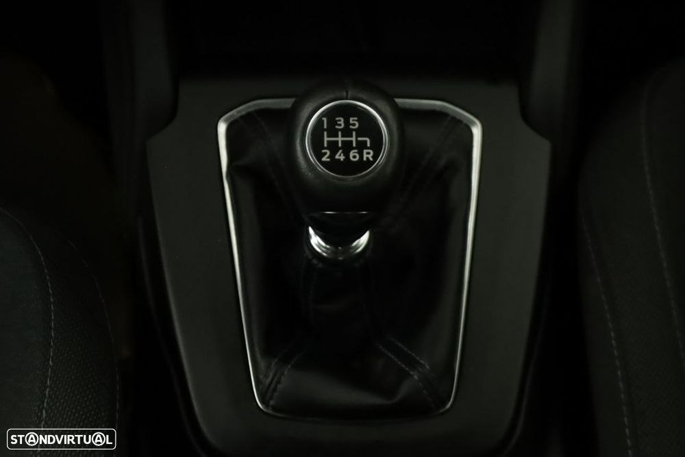 Ford Focus 1.0 EcoBoost MHEV Active - 15