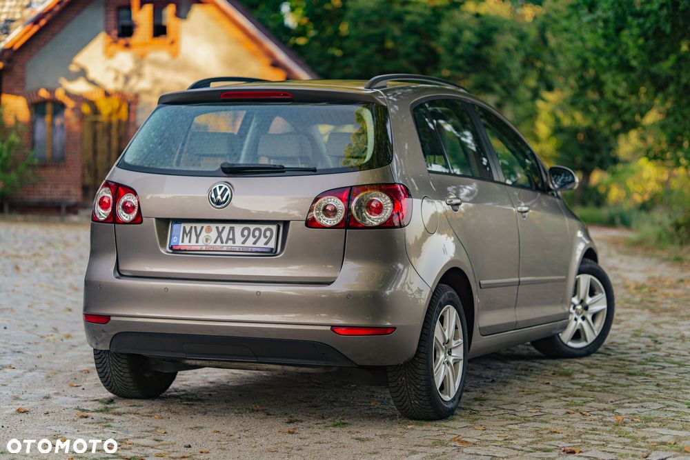 Volkswagen Golf Plus - 12