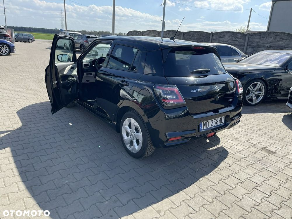 Suzuki Swift - 4