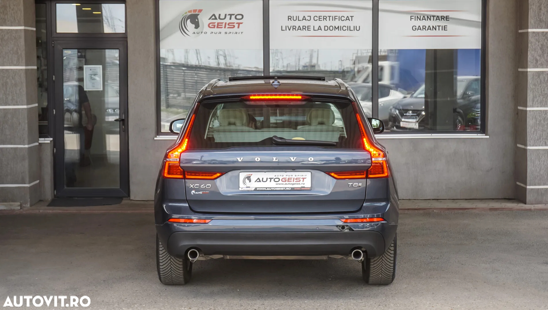 Volvo XC 60 T8 Twin Engine AWD Geartronic Momentum - 7