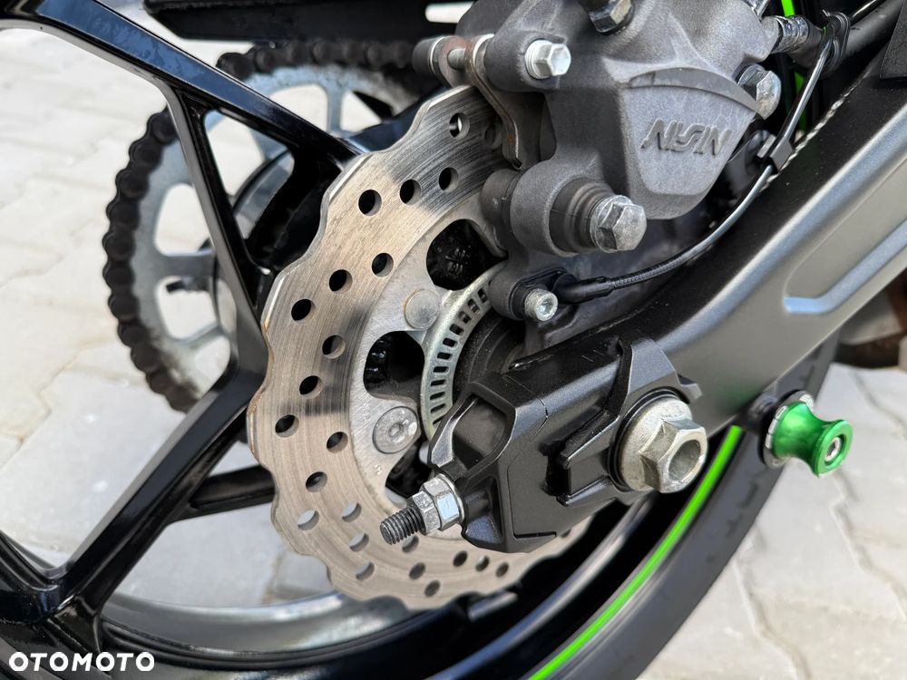 Kawasaki Ninja - 17