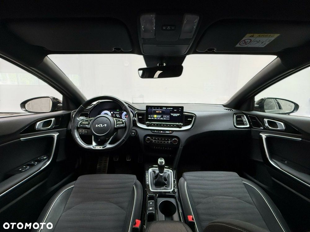 Kia ProCeed 1.5 T-GDI GT Line - 26