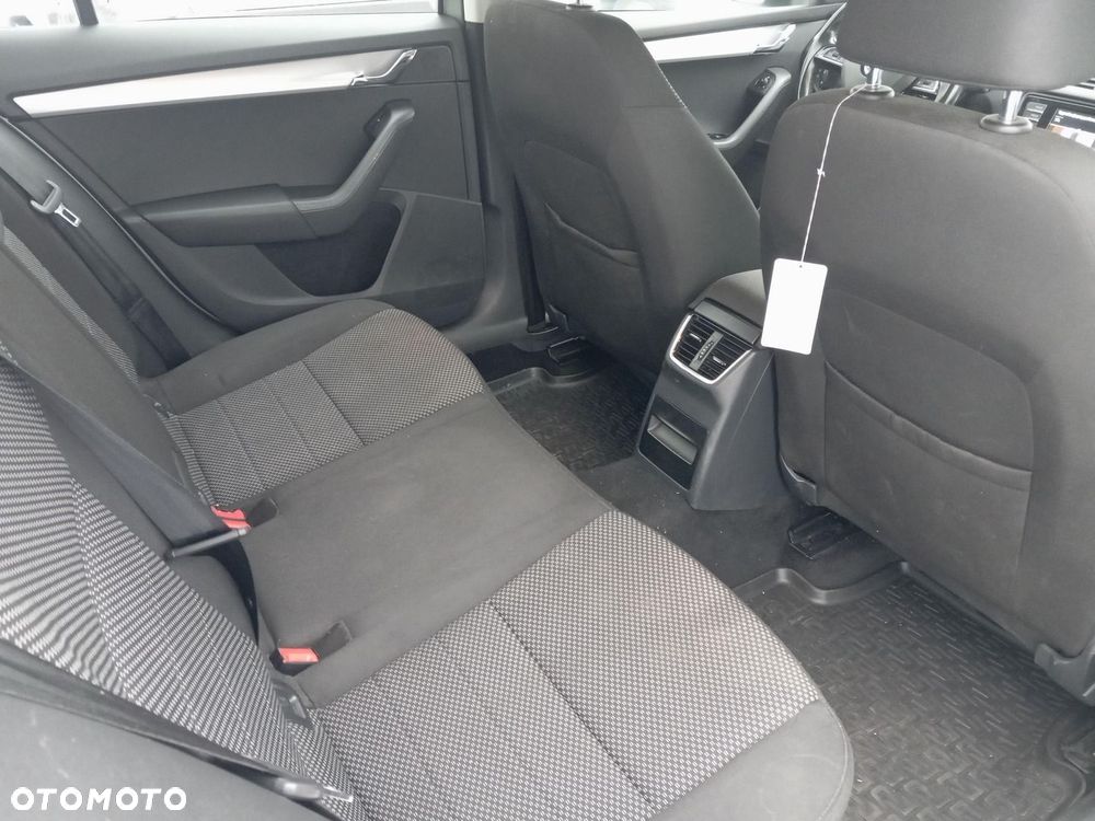 Skoda Octavia 1.4 TSI Ambition - 13