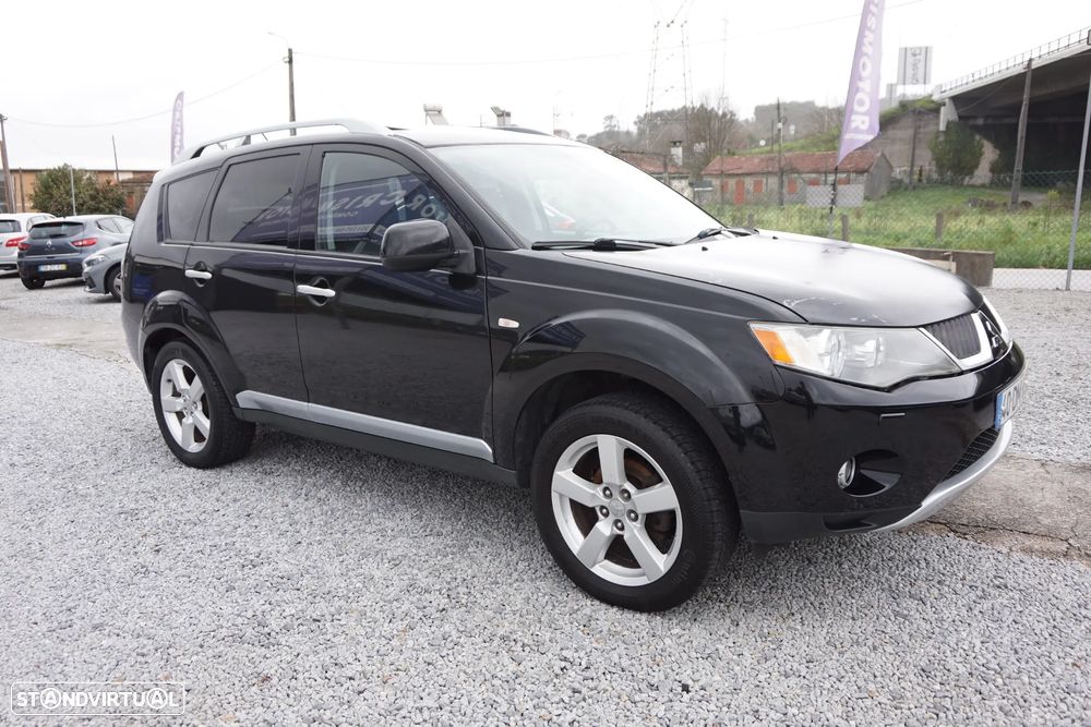 Mitsubishi Outlander 2.0 DI-D Intense+ 4WD - 2