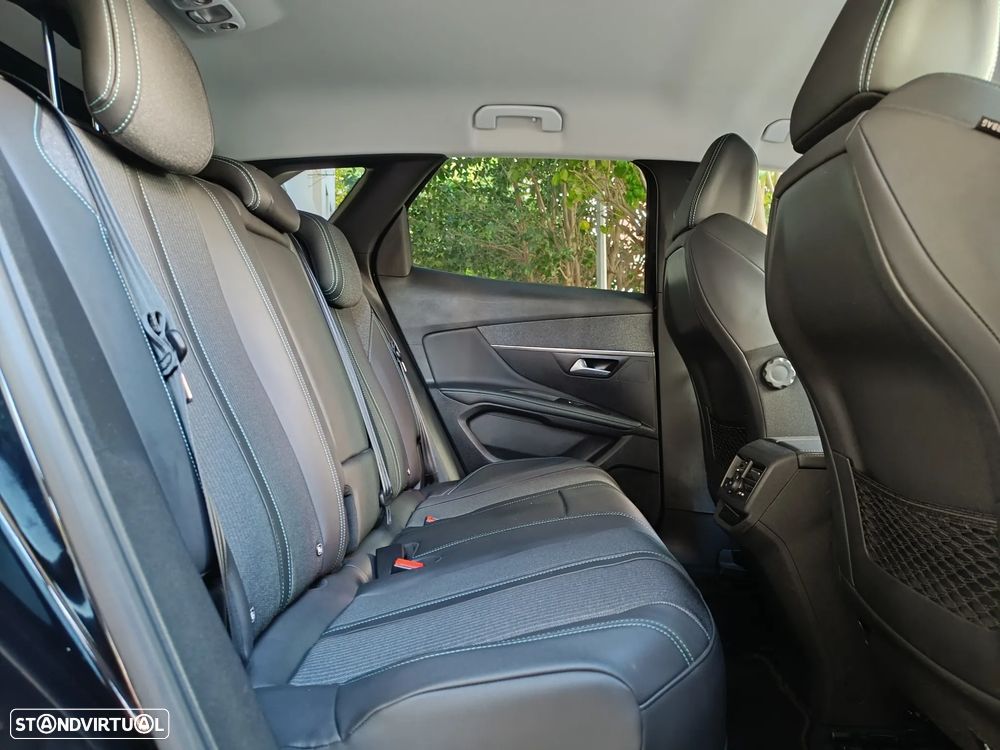 Peugeot 3008 1.6 Hybrid4 Allure Pack e-EAT8 - 30