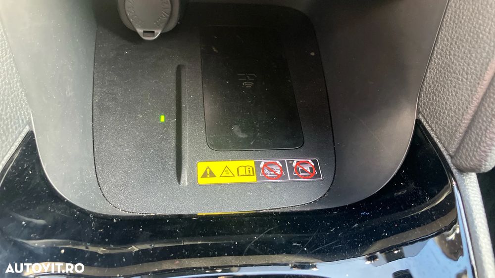 Toyota Yaris Cross 1.5 VVT-i HSD 4x2 Dynamic - 15