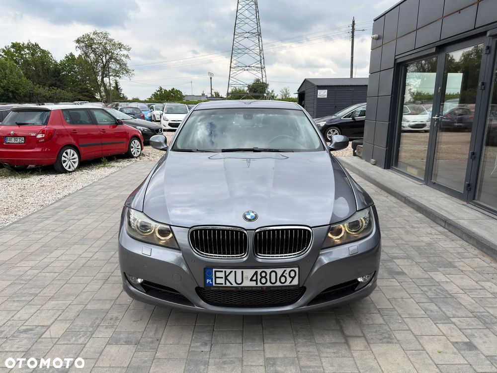 BMW Seria 3 325i Edition Exclusive - 2