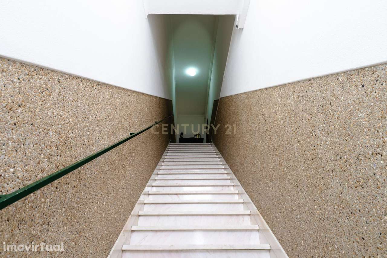 Apartamento com 282 m2 de dois pisos no coração de Campo Maior - Grande imagem: 5/34