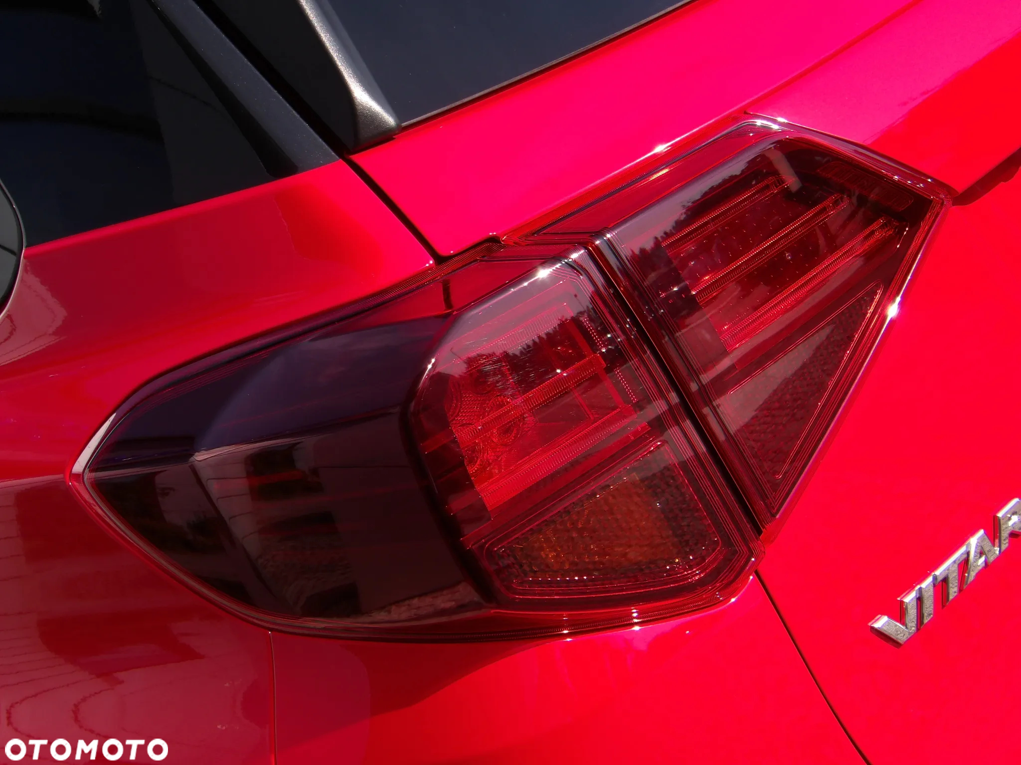 Suzuki Vitara 1.4 Boosterjet mHEV Premium Plus 2WD - 18