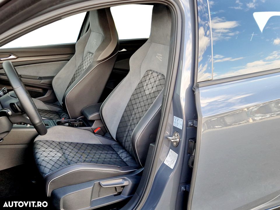 Volkswagen Golf 2.0 TDI SCR DSG R-Line - 10