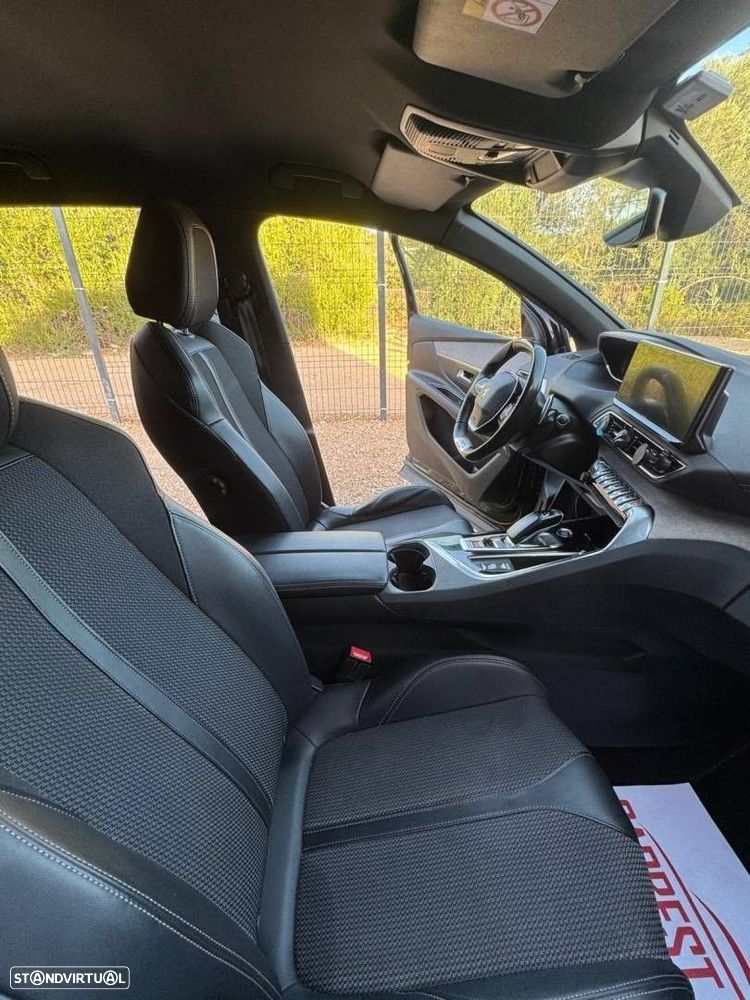 Peugeot 3008 1.6 Hybrid GT Pack e-EAT8 - 19