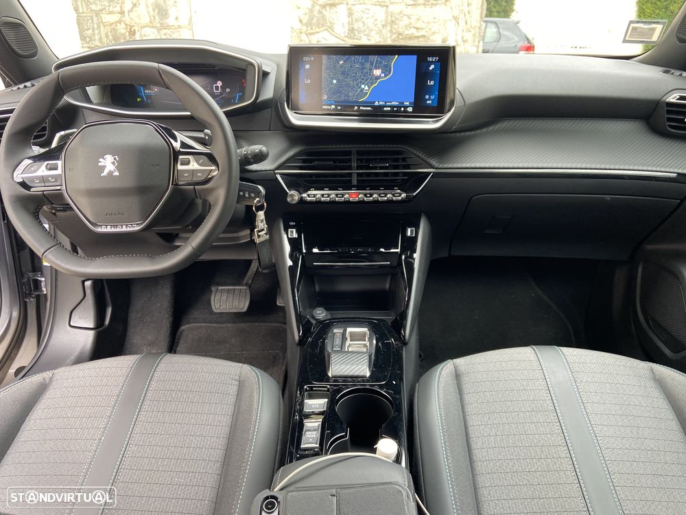 Peugeot 2008 1.5 BlueHDi Allure Pack EAT8 - 2