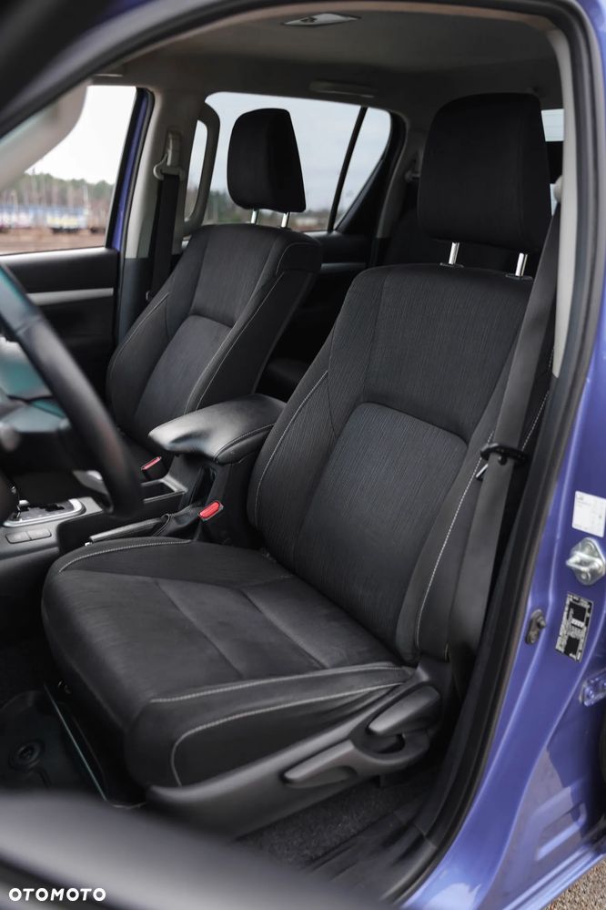 Toyota Hilux 2.8 D-4D Double Cab SR5 4x4 - 20