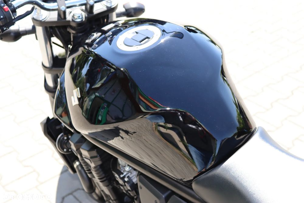 Suzuki Bandit - 10