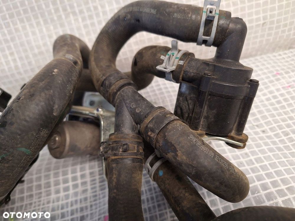pompa wody volvo lynk  co lynkco 01 1.5 phev 8888778210 demontaz orginal - 3