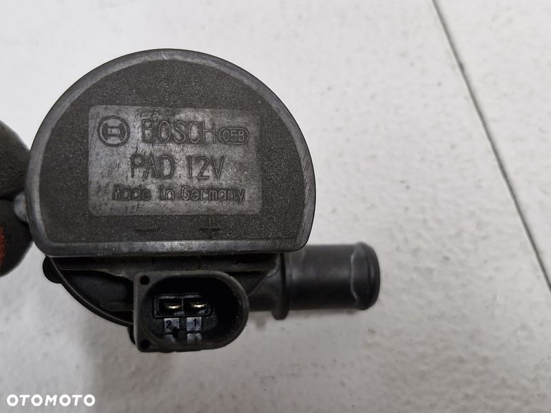 INFINITI M M30 3.0 D POMPA POMPKA OBIEGU WODY CIECZY BOSCH - 5