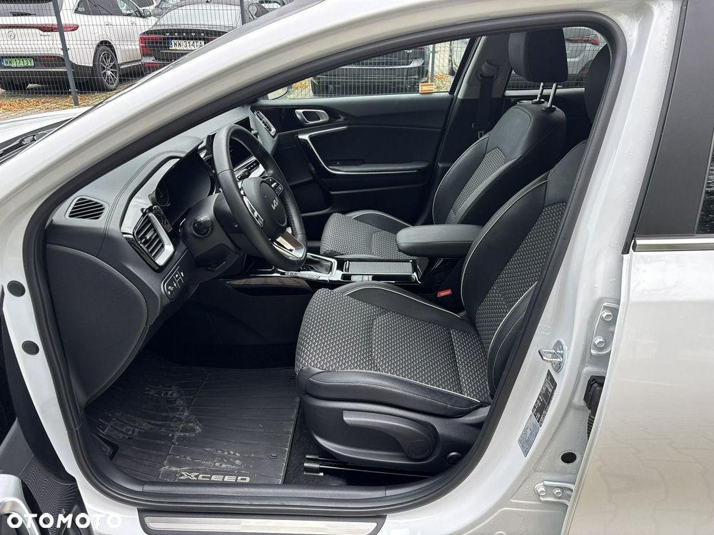 Kia XCeed 1.5 T-GDI Business Line DCT - 10