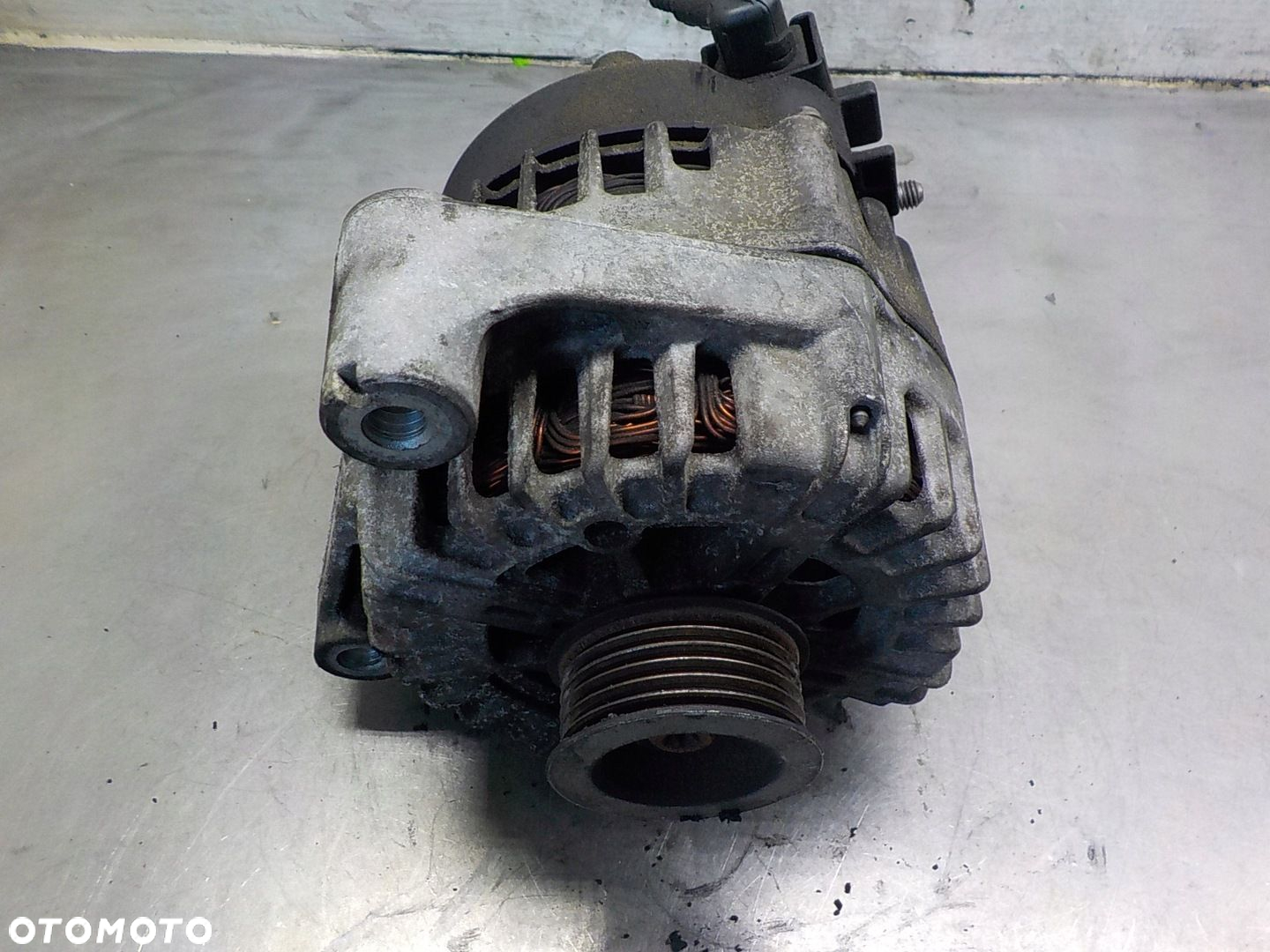 BMW X1 E84 ALTERNATOR 7802261 2543461E - 5