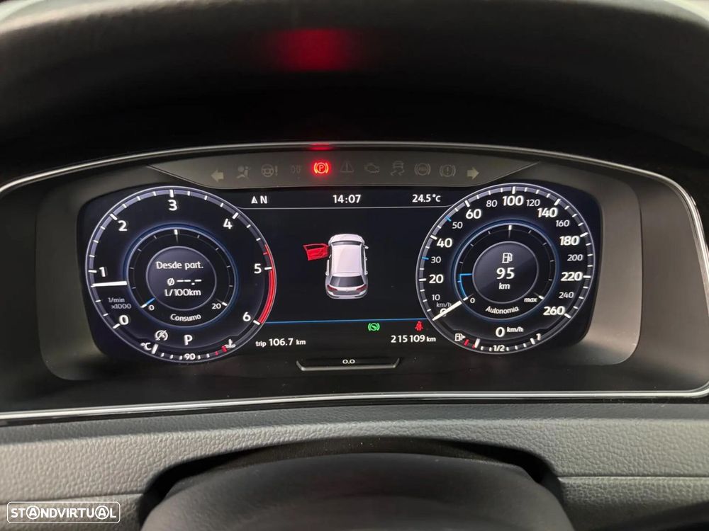 VW Golf 1.6 TDI Highline DSG - 5