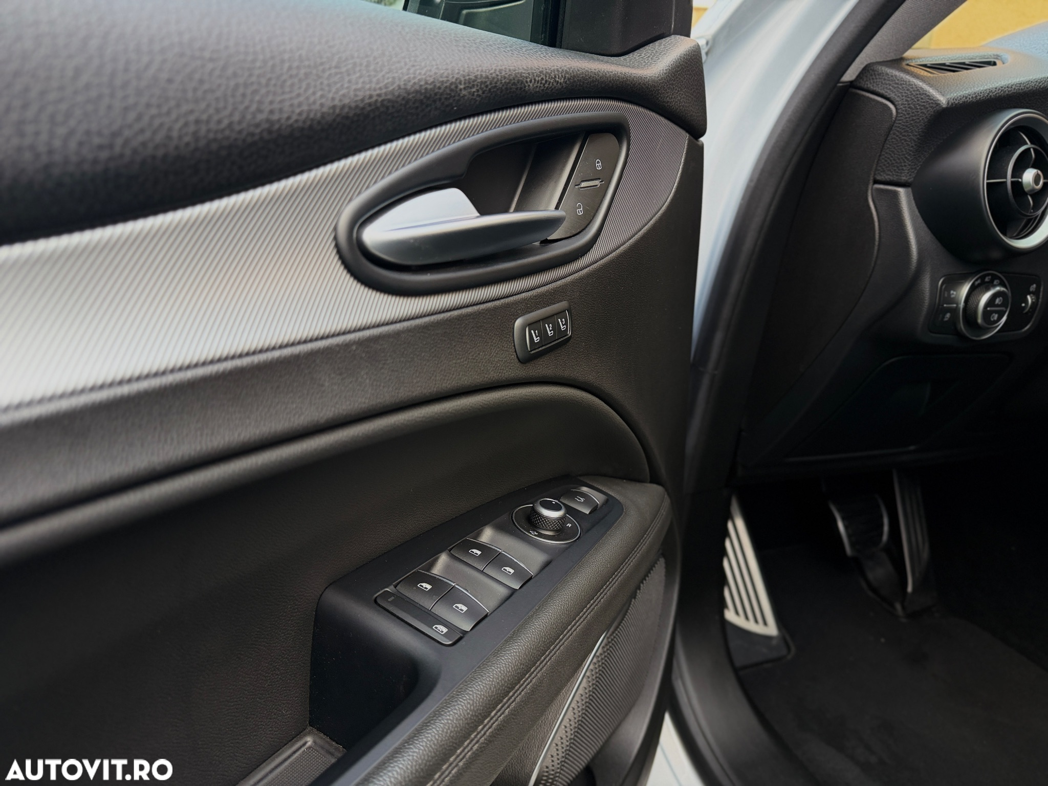 Alfa Romeo Stelvio 2.2 Diesel 16V AT8 Q4 Sprint - 24