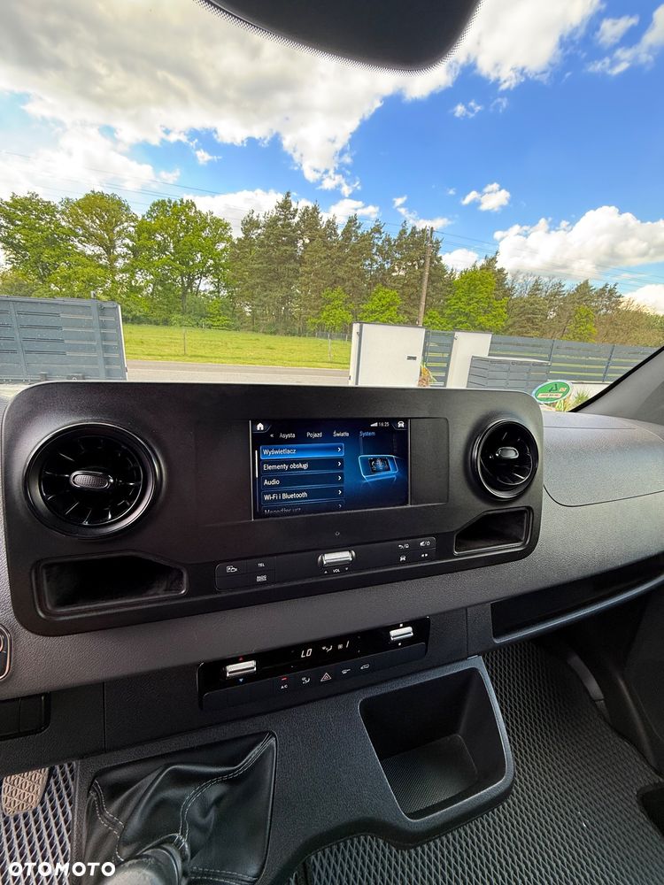 Mercedes-Benz Sprinter - 19