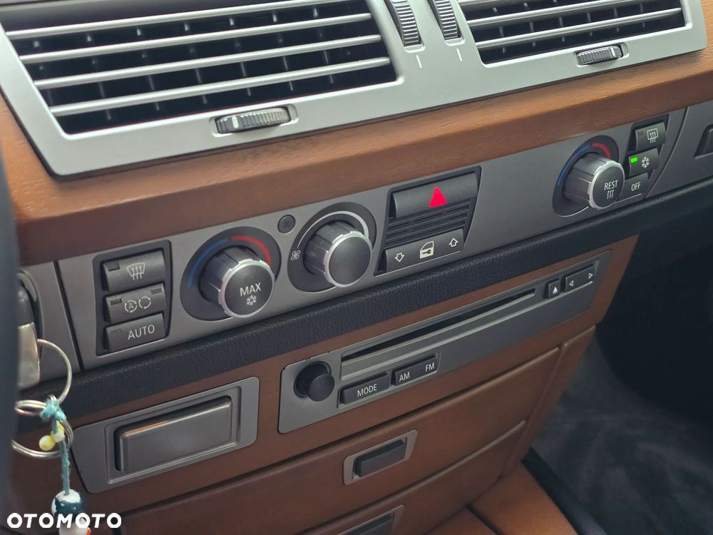 BMW Seria 7 730d - 29