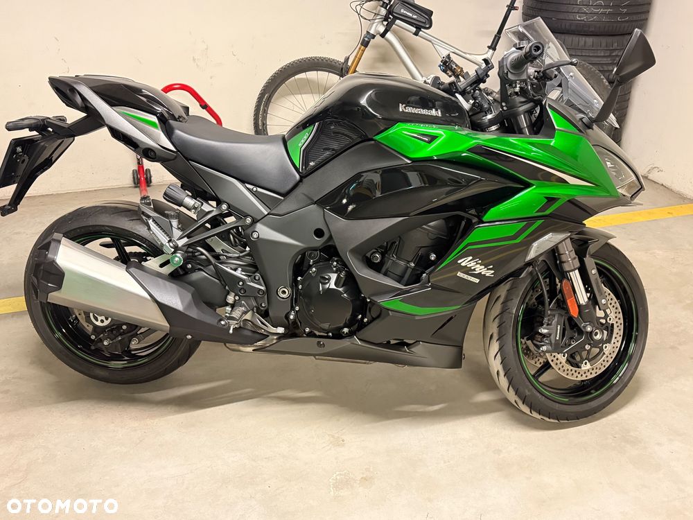 Kawasaki Ninja 1000 SX - 3