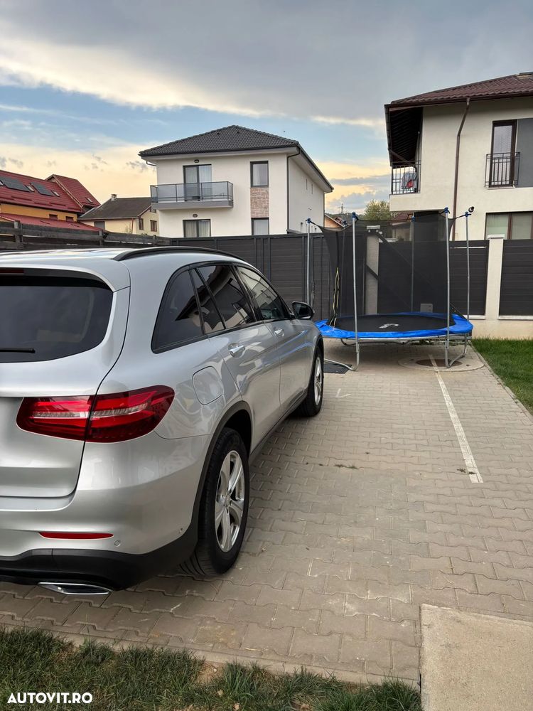 Mercedes-Benz GLC 220 d 4Matic 9G-TRONIC AMG Line - 6