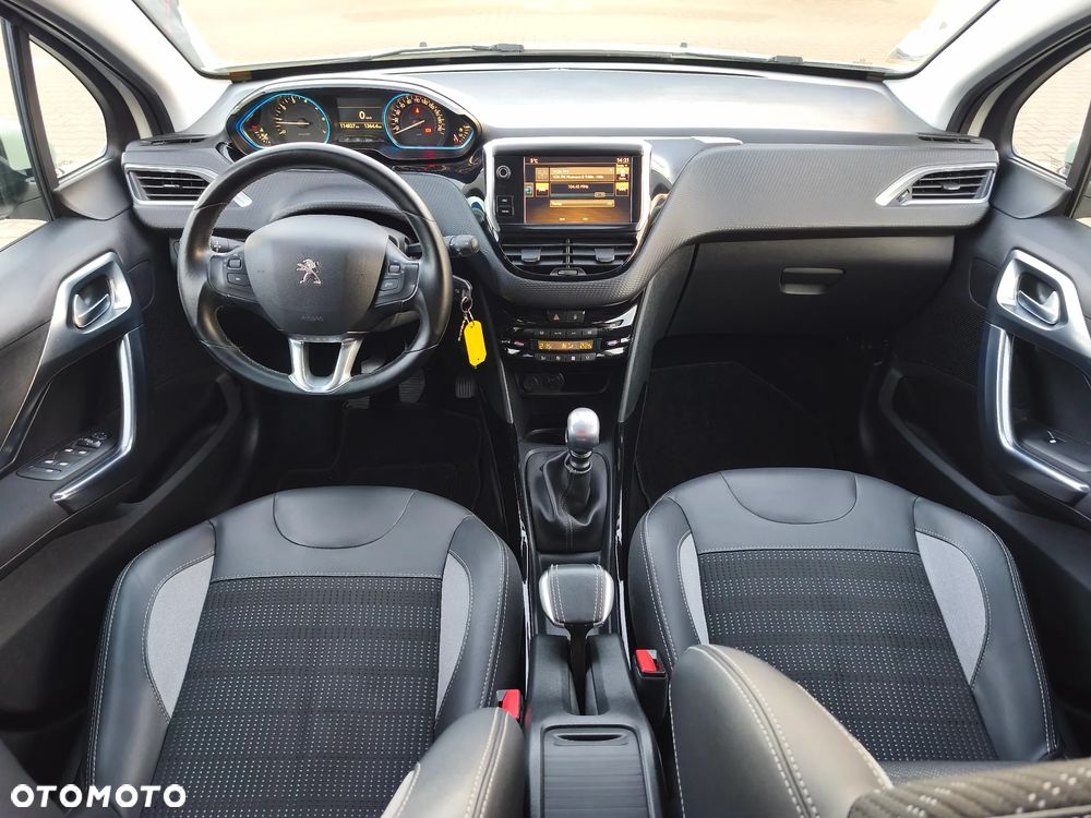 Peugeot 2008 PureTech 130 GPF Stop&Start Allure - 30