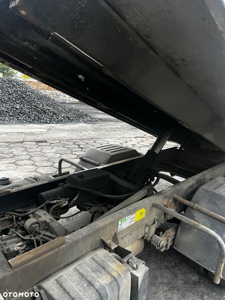 Nissan Cabstar 2.5 D - 7