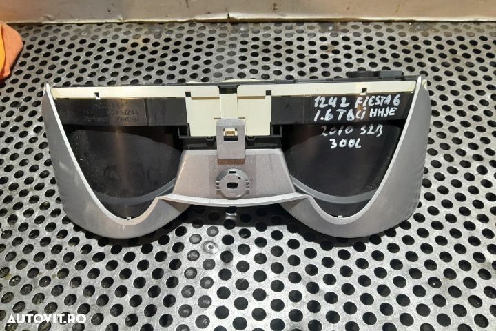 Ceasuri bord VP8A6F-10894-BC VP8A6F-10894-BC Ford Fiesta MK7 [2008 - - 2