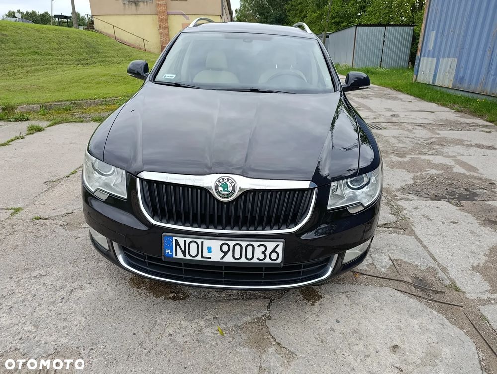 Skoda Superb 2.0 TDI Elegance DSG - 5