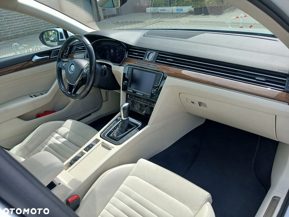 Volkswagen Passat 2.0 TDI BMT Highline DSG - 12