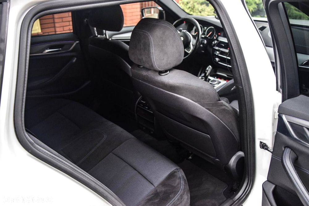 BMW Seria 5 520d xDrive M Sport sport - 19