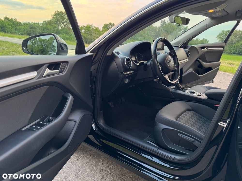 Audi A3 Sportback - 25