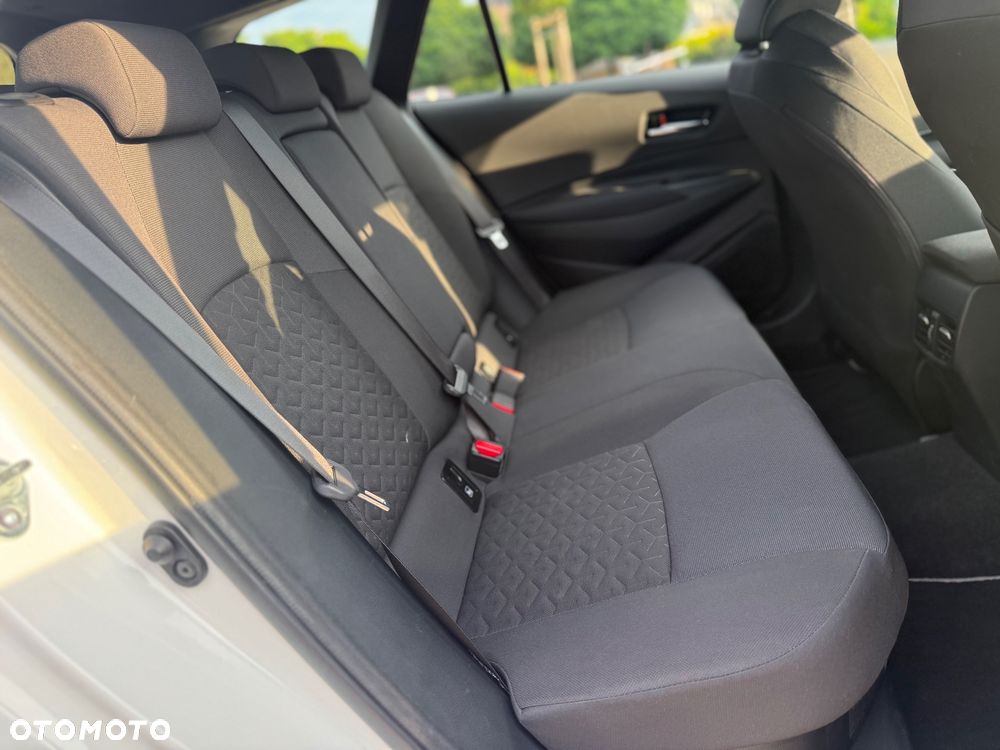 Toyota Corolla 1.8 Hybrid Comfort - 14