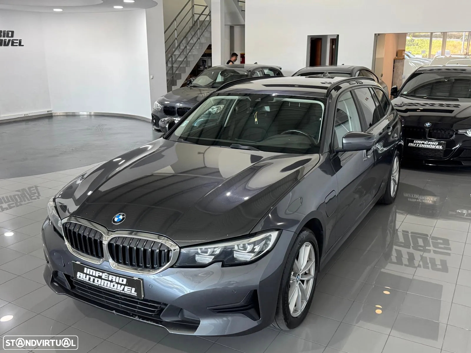 BMW 330 e Touring Pack M Auto - 5