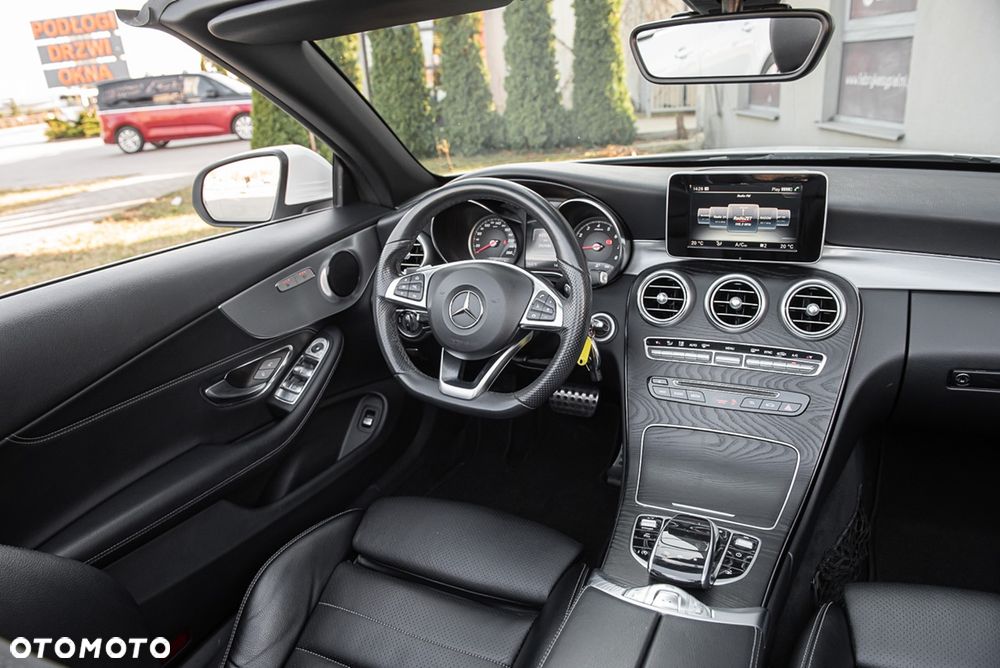 Mercedes-Benz Klasa C 200 9G-TRONIC AMG Line - 29