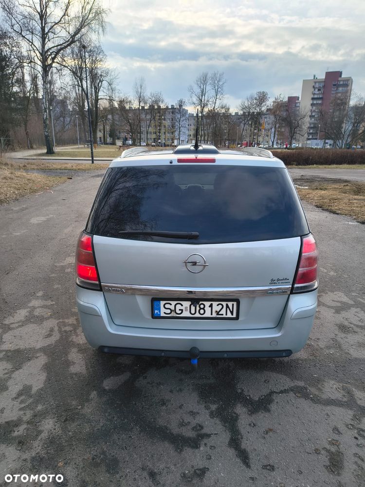 Opel Zafira 1.7 CDTI Cosmo - 4