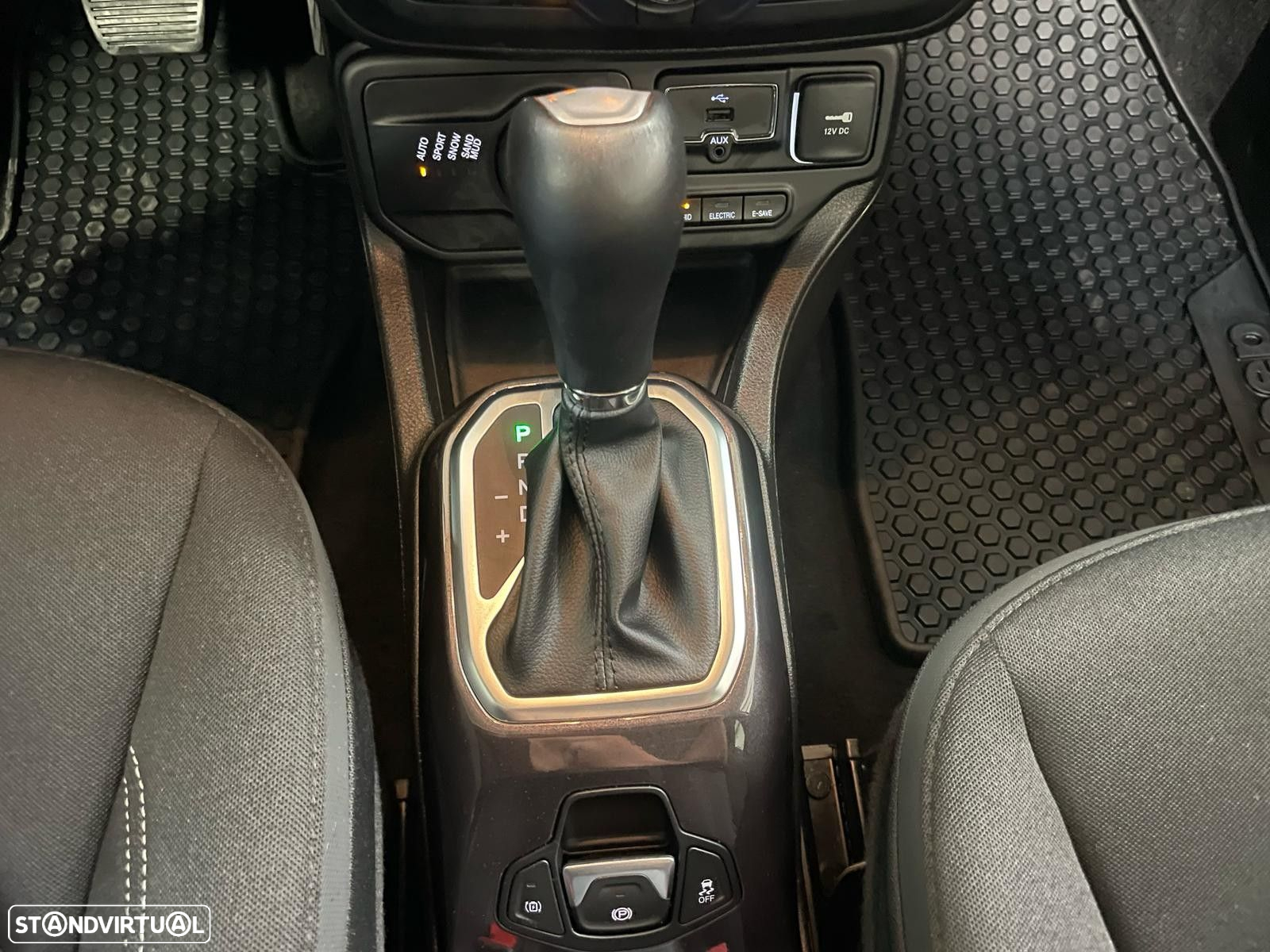 Jeep Renegade 1.3 TG 4Xe Limited - 12