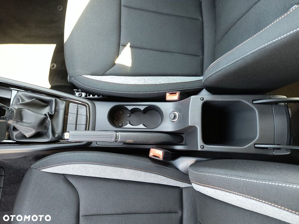 Skoda Kamiq 1.0 TSI Drive DSG - 25