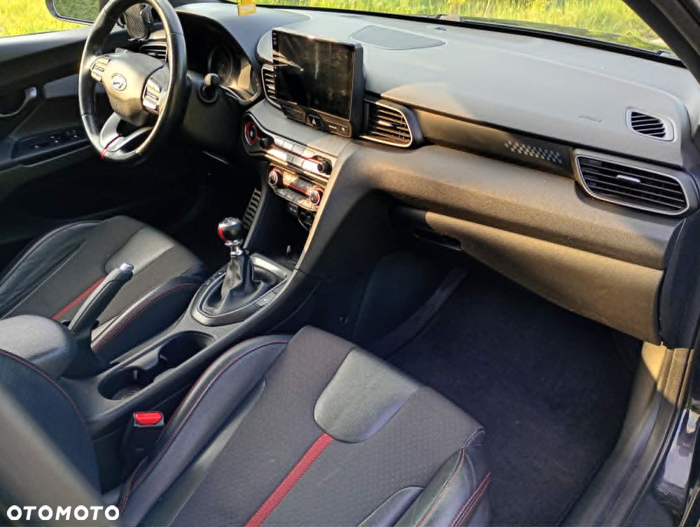 Hyundai Veloster 1.6 Turbo Premium - 6