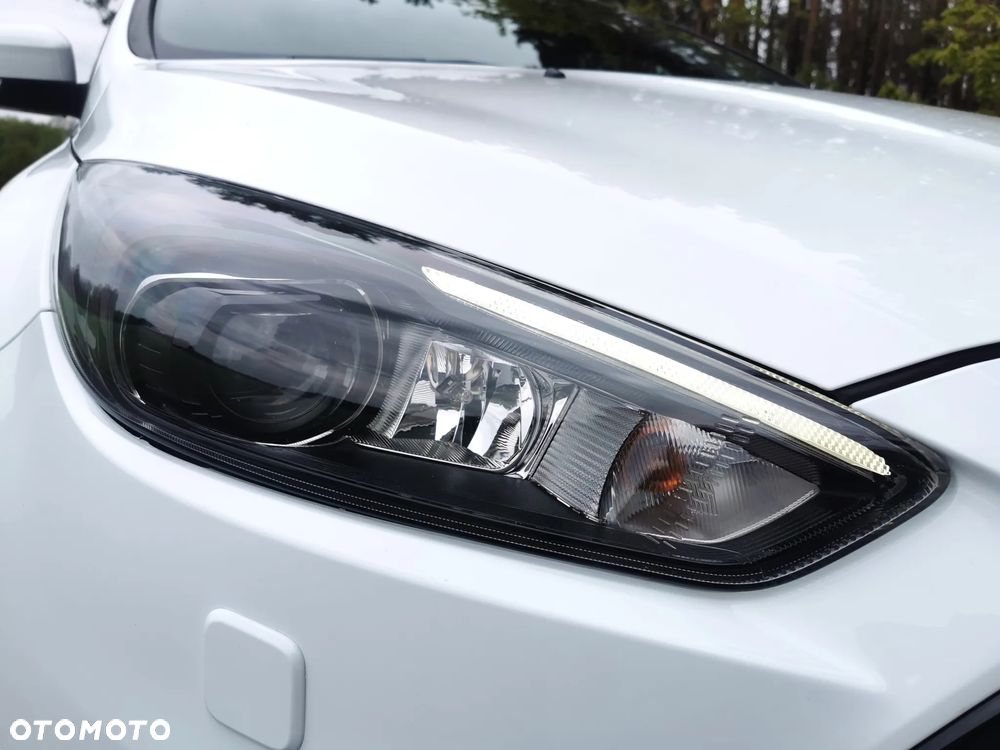 Ford Focus 1.5 EcoBoost STart-Stopp-System ST-LINE - 19