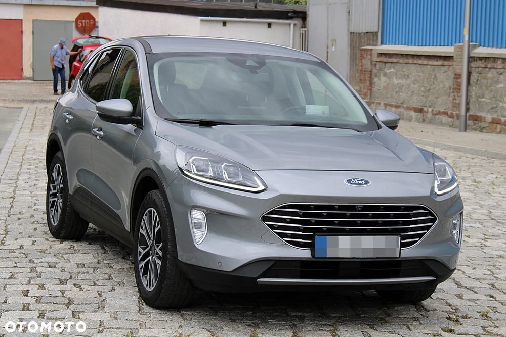 Ford Kuga 2.0 EcoBlue 4x4 TITANIUM - 2