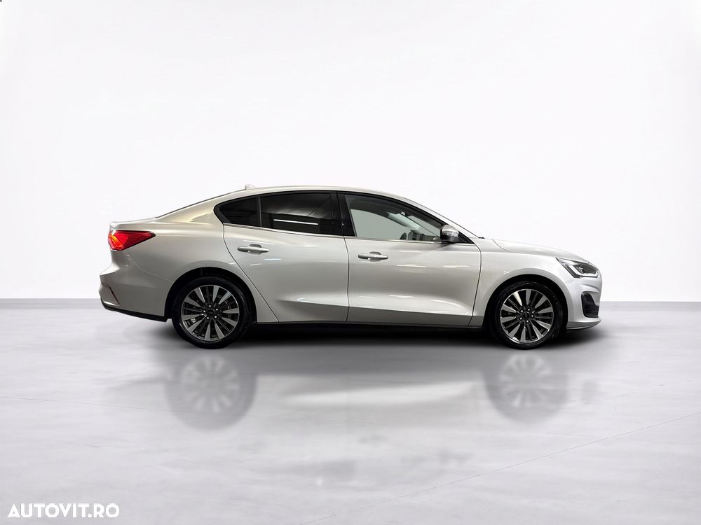 Ford Focus - 7