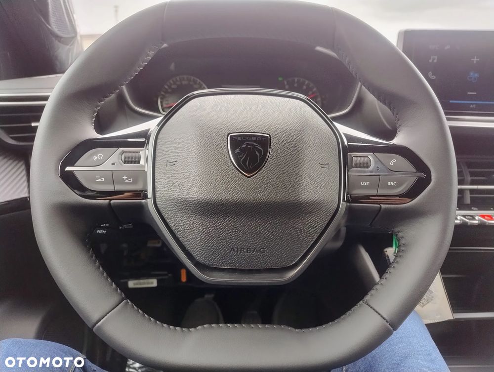Peugeot 2008 1.2T Edition S&S - 9